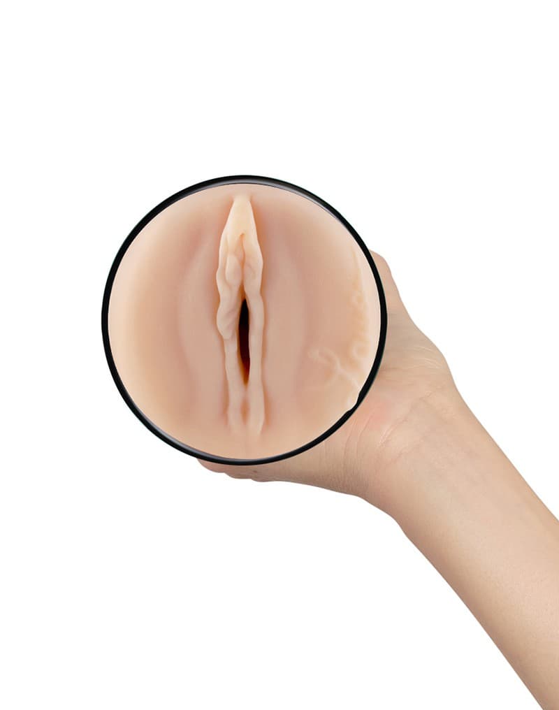 Kiiroo - Feel - Lauren Phillips 5