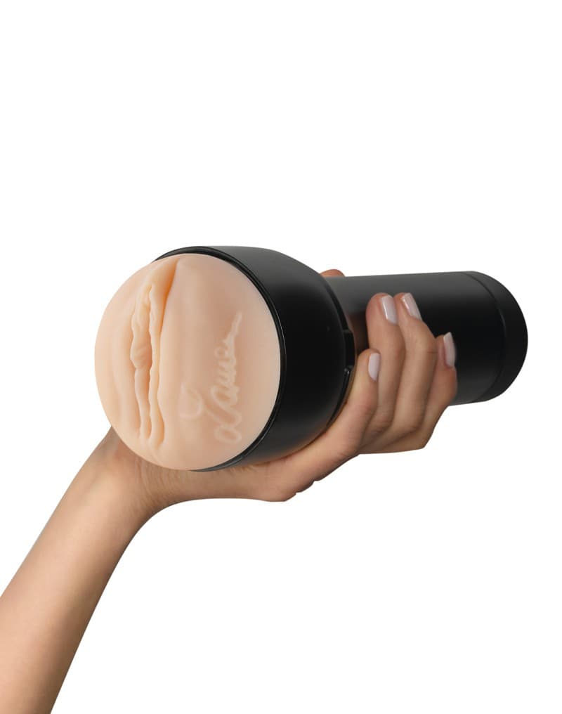Kiiroo - Feel - Lauren Phillips 6